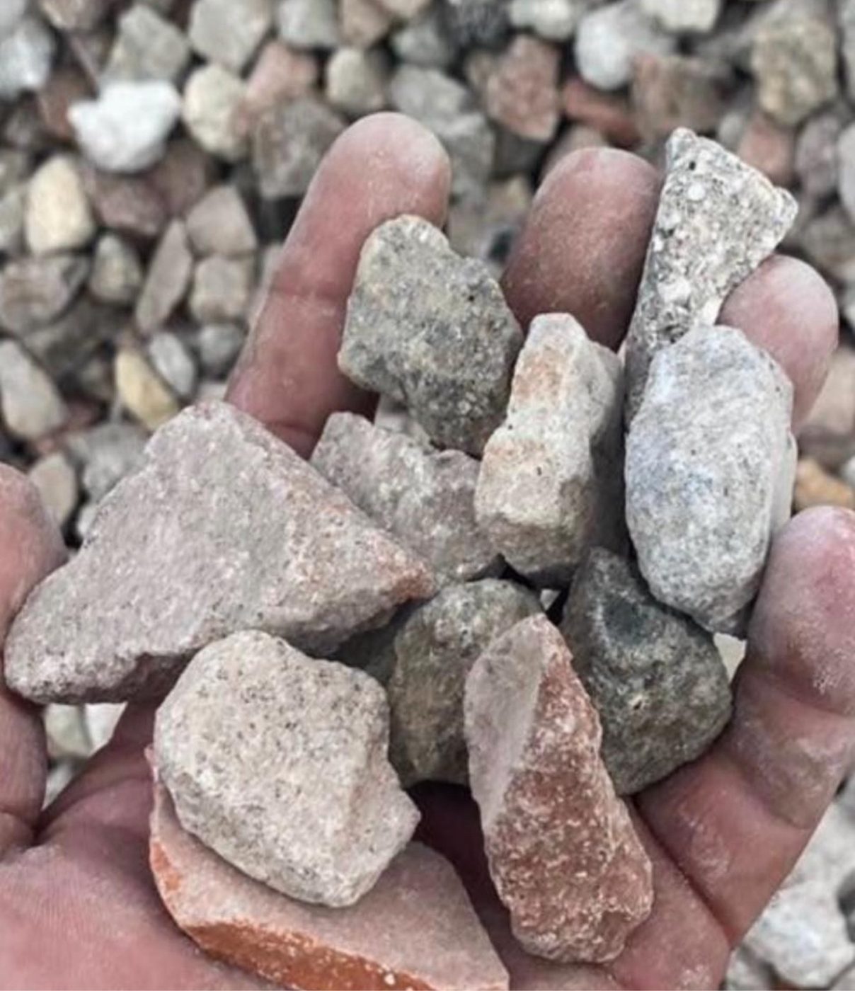 Red #4 Rock (1-1/4 inch)